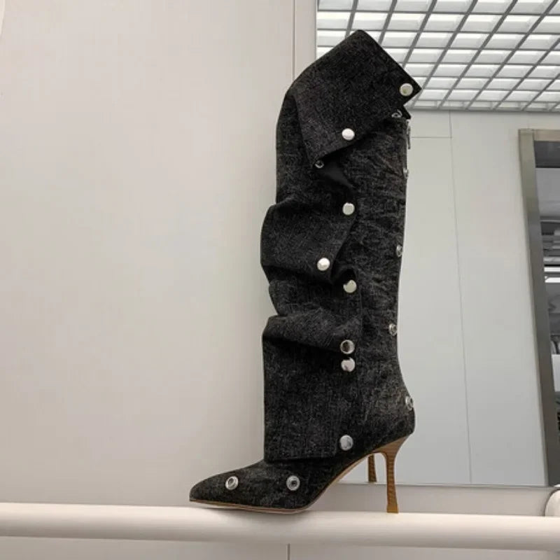 Button boots