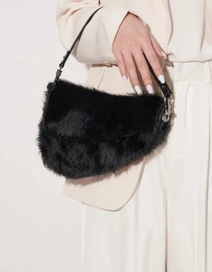 GENUINE LEATHER SADDLE FUR SHOULDER BAG