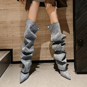 Button boots