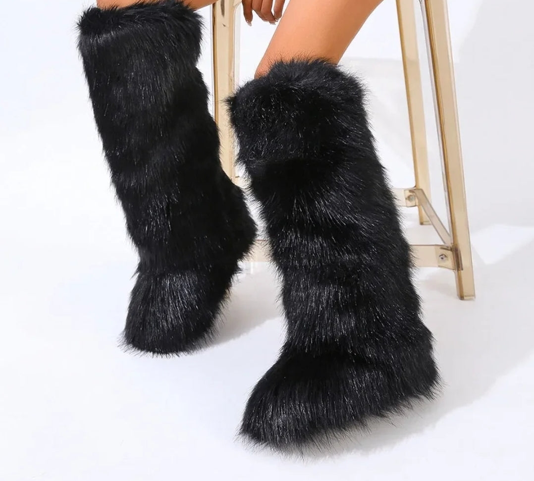 Snow fur boots